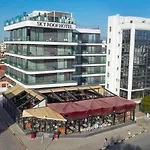 Hotel Sky Roof Nicosia