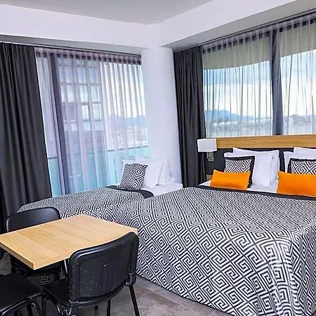 Hotel Sky Roof Nicosia