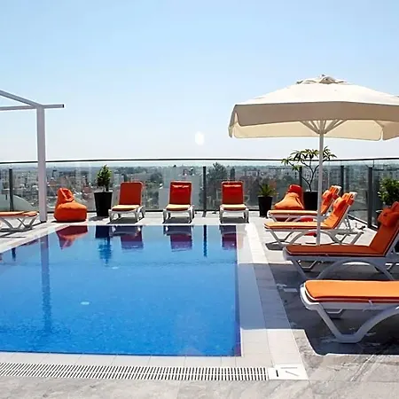 Sky Roof 3* Nicosia