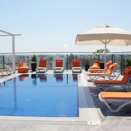Hotel Sky Roof Nicosia