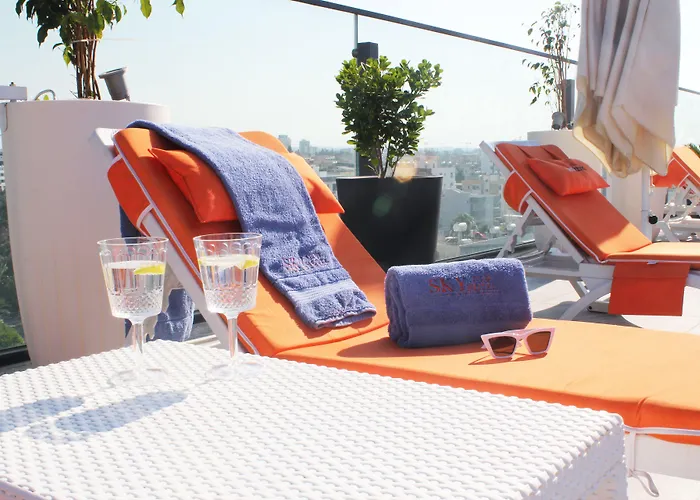 Sky Roof Hotel