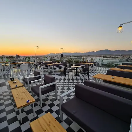 Sky Roof 3* Λευκωσία